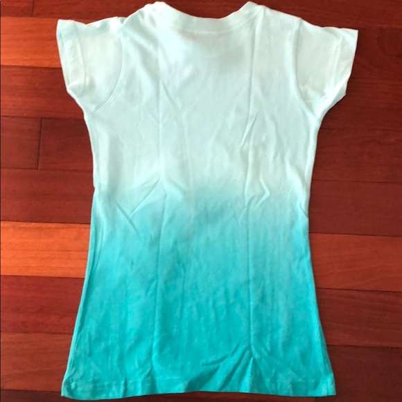 Blue Dolphin top from Lanai, Hawaii - Picture 4 of 5